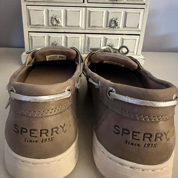 Sperry Women's Grayish/Brown Boat Shoes - Picture 5 of 7